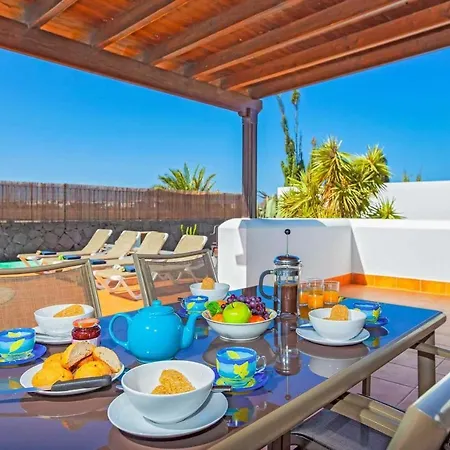 Villa Naomi Playa Blanca (Lanzarote)